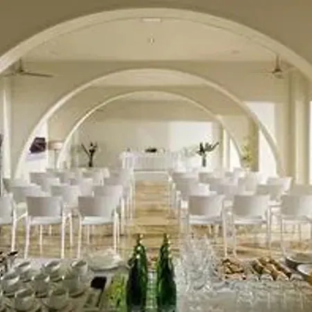 Otel Medano 3*