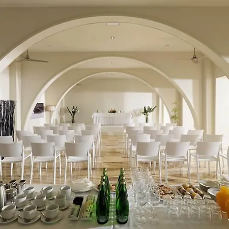 Medano Hotel 3*
