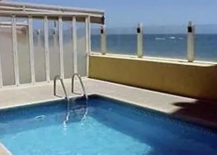 Hotel Medano 3*